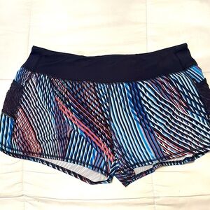 Athleta Mosaic Ready Set Go Black, Blue & Red Shorts-Size XL